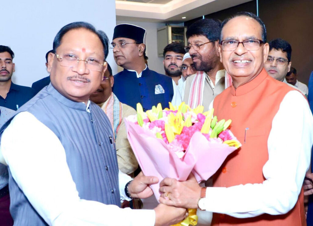 अपनापन’ के विमोचन समारोह में शामिल हुए मुख्यमंत्री विष्णुदेव साय…