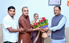 बस्तर और जनजातीय समाज के लिए चार दशक का समर्पण मानवता की असाधारण मिसाल: मुख्यमंत्री विष्णुदेव साय…