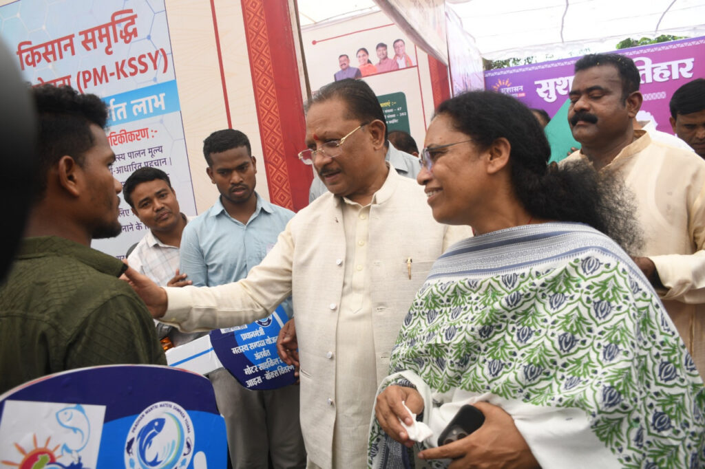 मत्स्य पालकों को मिली नई उड़ान, आजीविका सशक्त बनाने मुख्यमंत्री ने वितरित की आधुनिक सामग्री…