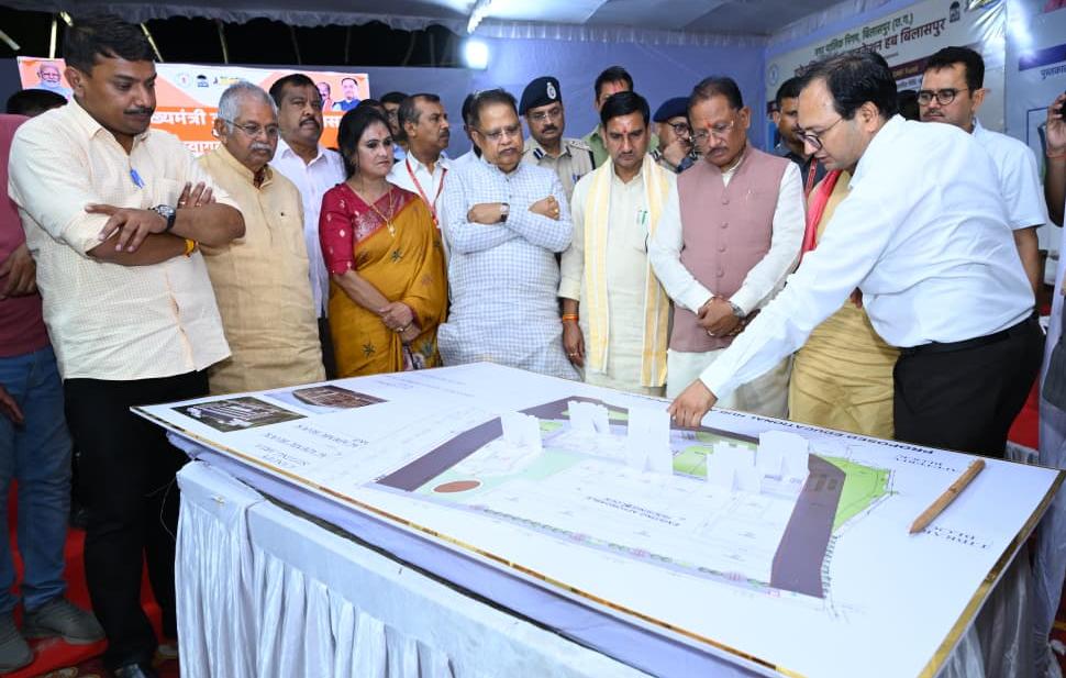 मुख्यमंत्री विष्णुदेव साय ने बिलासपुर में निर्माणाधीन नालंदा परिसर एवं एजुकेशन हब का किया निरीक्षण…