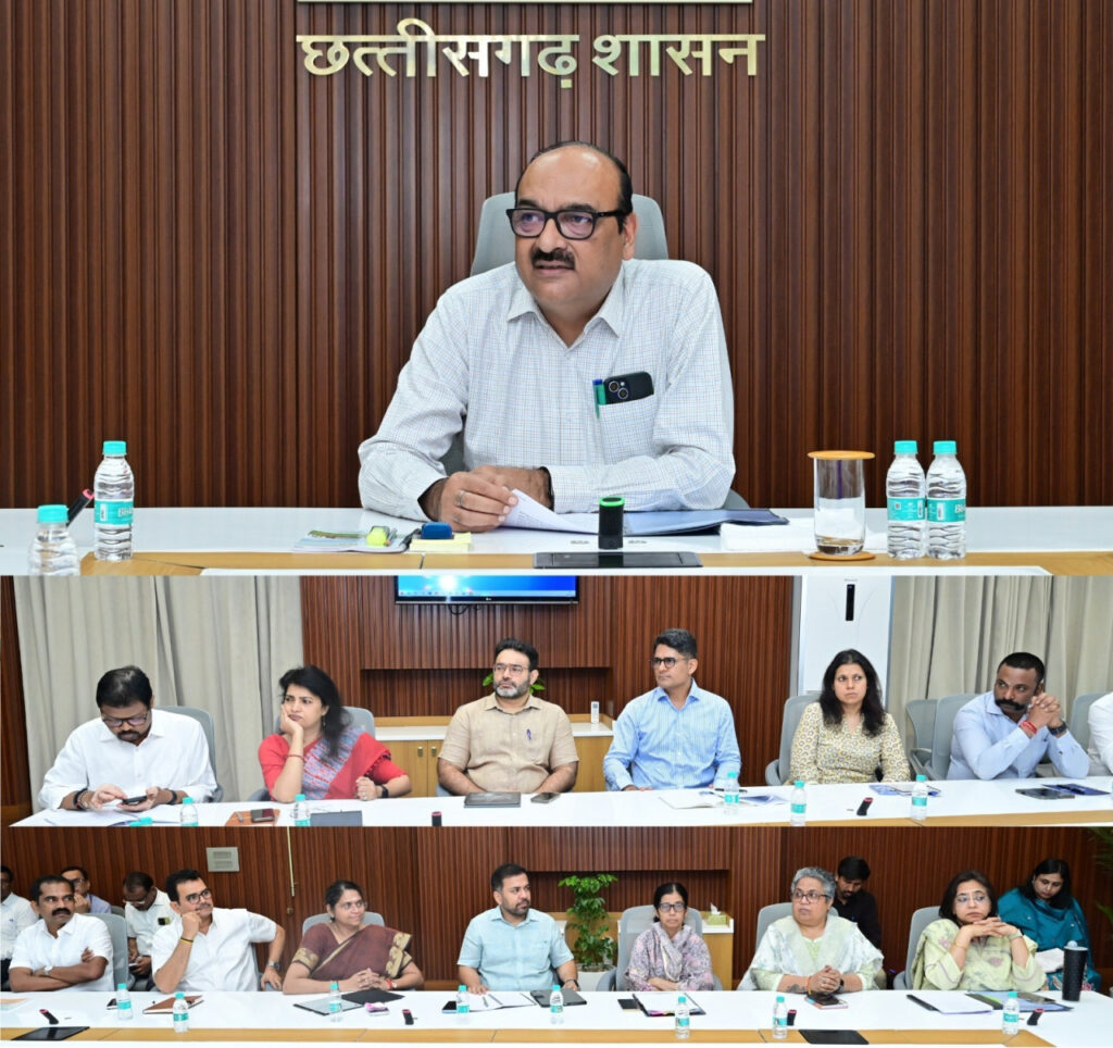 मुख्य सचिव ने विभागीय योजनाओं की प्रगति की समीक्षा की…
