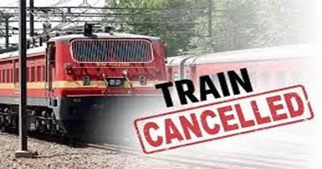 CG Train Cancelled : रेल यात्रियों की फिर बढ़ेगी मुश्किलें, छत्तीसगढ़ से गुजरने वाली ये ट्रेनें हुई रद्द, देखें लिस्ट..!!