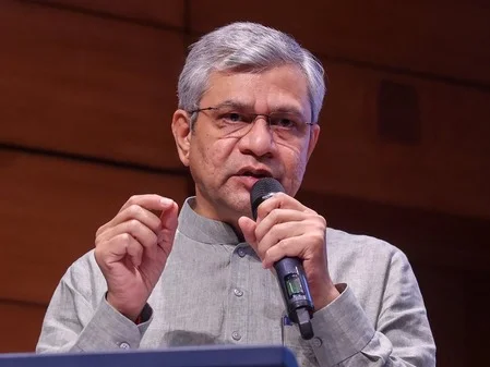 देश में ही बनेंगे एडवांस प्रिंटेड सर्किट बोर्ड, इलेक्ट्रॉनिक्स मैन्युफैक्चरिंग सेक्टर होगा मजबूत: अश्विनी वैष्णव