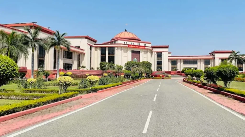 Bilaspur High Court: 86 दिन की देरी पड़ी भारी, राज्य सरकार की रिट अपील खारिज; हाईकोर्ट ने कहा- कानून के सामने सभी बराबर