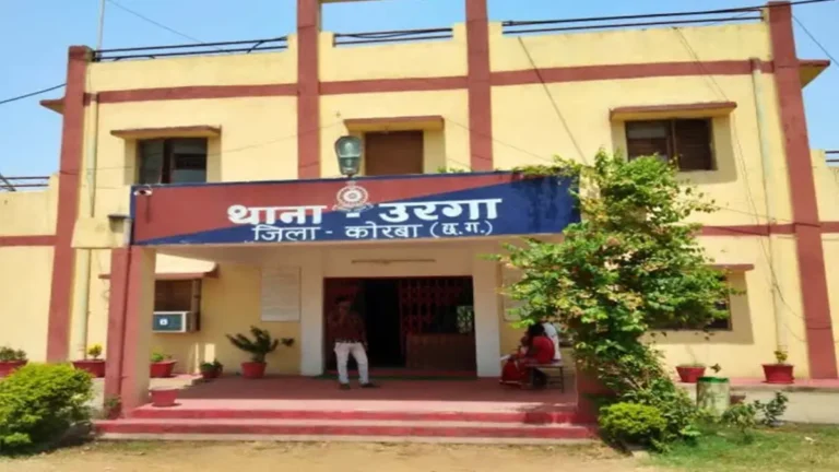 CG Crime News: जमीन विवाद में बेटे ने मां की डंडे से पीटकर हत्या, पिता पर भी किया जानलेवा हमला