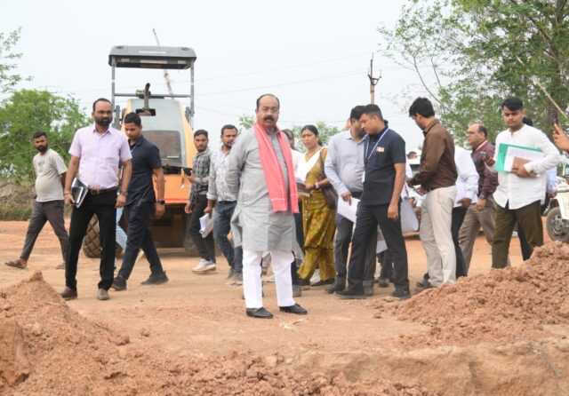 उप मुख्यमंत्री अरुण साव ने इंटिग्रेटेड स्पोर्ट्स स्टेडियम का किया स्थल निरीक्षण, कुछ दिनों पहले शुरू हुआ है काम