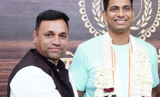 CG Youth Congress: युवा कांग्रेस अध्यक्ष की दौड़ में शैलेंद्र बंजारे सबसे आगे! महंत-सिंहदेव का समर्थन, कांग्रेस में तेज हुआ सियासी समीकरणों का खेल