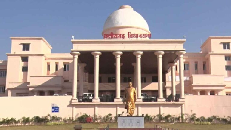 CG Monsoon Session: विधानसभा के मानसून सत्र का आज अंतिम दिन, अविश्वास प्रस्ताव पर गरमाएगी सियासत