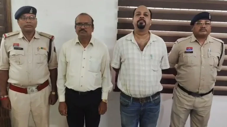 भिलाई स्टील प्लांट स्क्रैप चोरी मामले में बड़ी कार्रवाई, जीएम और इंजीनियरिंग एसोसिएट गिरफ्तार