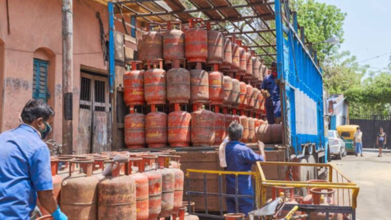 आपके घर पहुंचने से पहले ही खाली हो रहा था गैस सिलेंडर? भोपाल में गैस चोरी का चौंकाने वाला खुलासा