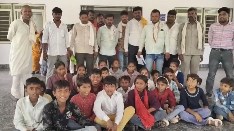 बच्चों की इस फरियाद ने खींचा सबका ध्यान, आखिर क्यों पहुंचना पड़ा कलेक्ट्रेट?