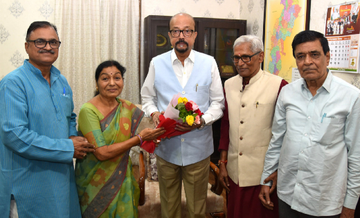 रायपुर : छत्तीसगढ़ी को आठवीं अनुसूची में शामिल कराने के लिए सकारात्मक पहल