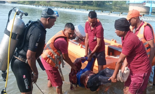 दुर्ग में खारून नदी के एनीकेट पर दर्दनाक हादसा, तेज बहाव में बाइक समेत गिरे युवक की डूबने से मौत