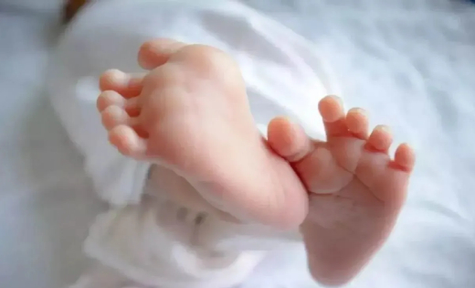 जिला अस्पताल में प्रसव के दौरान जच्चा-बच्चा की मौत, परिजनों ने लापरवाही का लगाया आरोप; कलेक्टर से शिकायत
