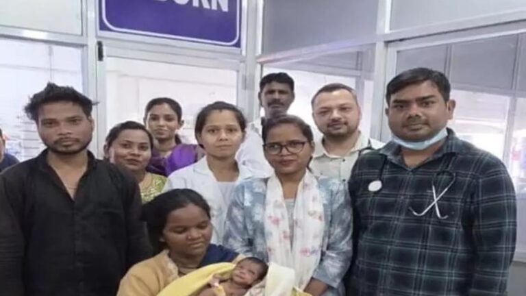 900 ग्राम के नवजात को मिला नया जीवन, दो महीने के उपचार के बाद अस्पताल से मिली छुट्टी