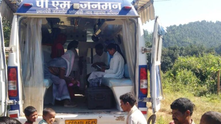 रायपुर : आमाकोना (शंकरगढ़) व चंपानगर (कुसमी) में लगे स्वास्थ्य एवं पोषण शिविर