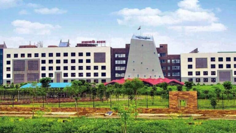 छत्तीसगढ़ में साल 2027 की छुट्टियों का कैलेंडर जारी, जानें होली-दिवाली, ईद और छेरछेरा पर कब रहेगा अवकाश