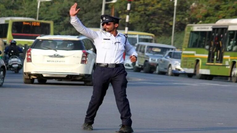 मां बम्लेश्वरी के दर्शन के लिए जाने से पहले जान लें ट्रैफिक प्लान, भारी वाहनों की एंट्री बंद, 10 जगहों पर पार्किंग की व्यवस्था