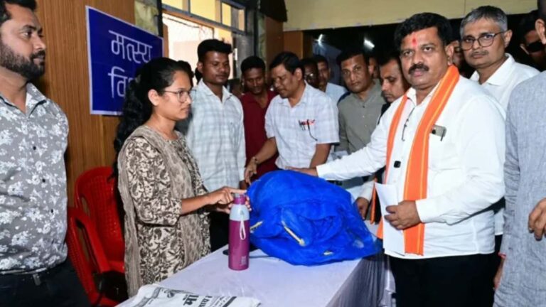 नक्सलवाद के काले दौर से निकलकर शांति, सुरक्षा और समृद्धि की राह पर आगे बढ़ रहा बस्तर – डिप्टी विजय शर्मा
