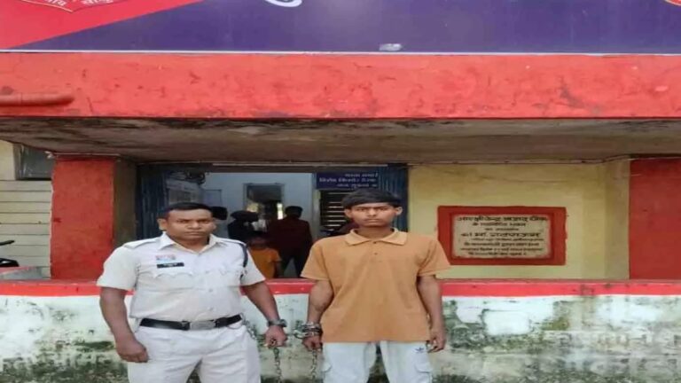 शराब के लिए पैसे नहीं दिए तो युवक से मारपीट, फरार आरोपी पंकज बर्वे गिरफ्तार,लोहे की पाइप से हमला करने का आरोप, कोर्ट के आदेश पर जेल भेजा गया